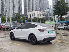 Tesla Model Y Standard Range RWD - фото 4