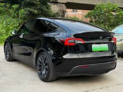 Tesla Model Y Rear-Wheel Drive - ფოტო 4