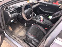 Roewe MG i5 1.5L CVT Prestige - ფოტო 14
