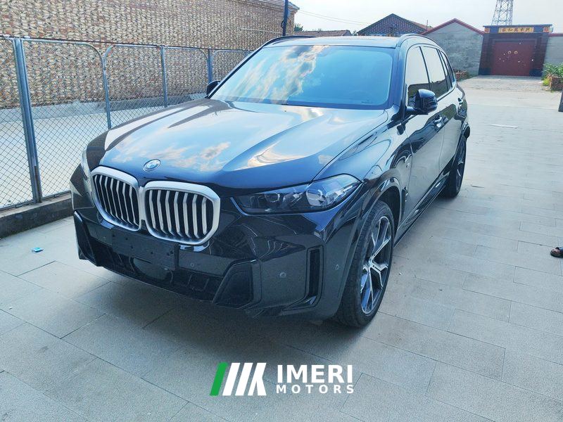 BMW X5 xDrive30Li Deluxe VersionM