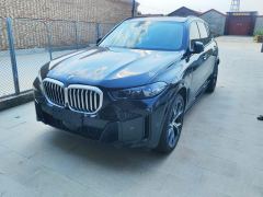 BMW X5 xDrive30Li Deluxe VersionM - фото 1