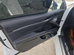 Toyota Camry 2.5G Luxury Edition - ფოტო 12