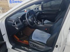 Toyota Camry 2.5G Luxury Edition - ფოტო 14