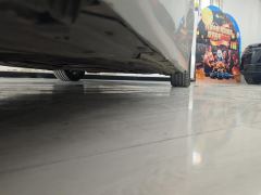 BMW 3 Series 325Li M Sport Package - ფოტო 10