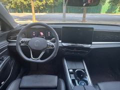 Volkswagen Passat Distinguished Edition 280TSI Business Edition - photo 4