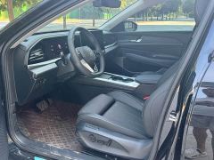 Volkswagen Passat Distinguished Edition 280TSI Business Edition - photo 5
