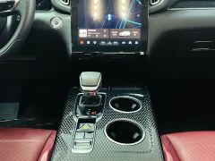 FAW Red Flag HS3 PHEV 117km Dynamic Edition - фото 12