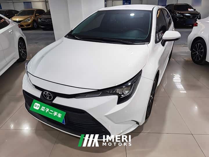 Toyota Corolla TNGA 1.5L CVT Base