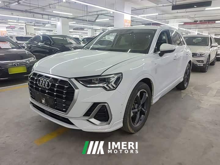 Audi Q3 35 TFSI Dynamic Entry - car from China