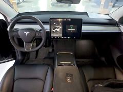 Tesla Model Y Long Range All-Wheel Drive - photo 9
