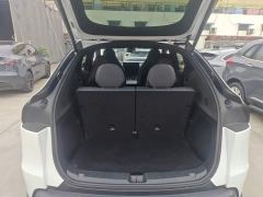 Tesla Model Y L Long Range All-Wheel Drive - ფოტო 18