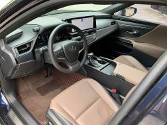 Lexus ES 200 Premium Edition - photo 16