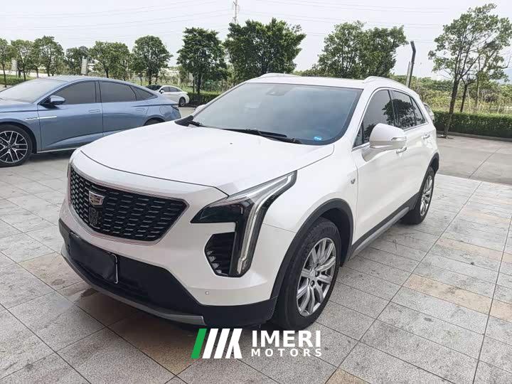 Cadillac XT4 28T FWD Luxury