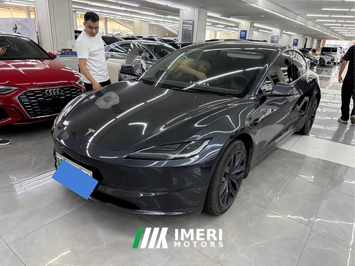 Tesla Model 3 Rear-Wheel Drive
