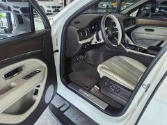 Bentley Bentayga 4.0T V8 Long Wheelbase Elegance Edition - фото 4