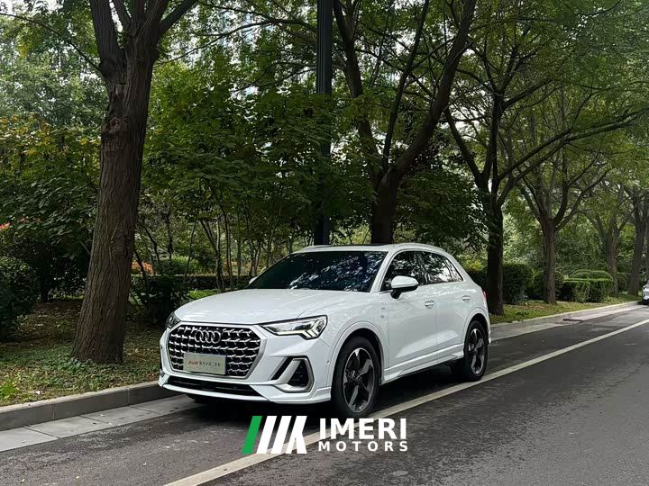 Audi Q3 35 TFSI Fashion Dynamic Edition (1.5T)