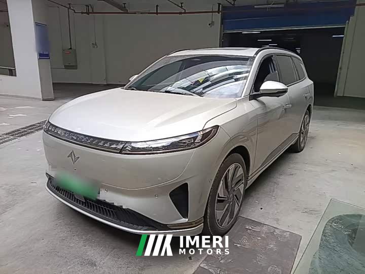 Dongfeng eπ008 636Max Pure Electric 6-Seater