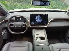 Dongfeng eπ008 636Max Pure Electric 6-Seater - photo 9