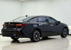 Toyota Avalon Dual-Engine 2.0L Luxury Edition - photo 10