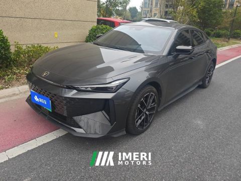 2024 Changan UNI-V Zhidian iDD UNI-V iDD 1.5L 136km Version - car from China