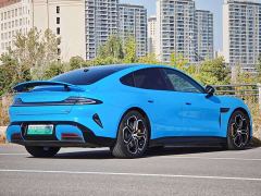 Xiaomi SU7 Rear-Wheel Drive Standard Edition - photo 9