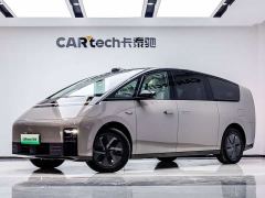 Li Auto Li Xiang MEGA Ultra - ფოტო 1