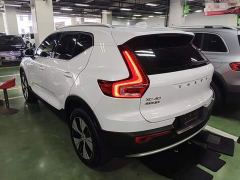 Volvo XC40 B3 Smart Remote Luxury Edition - photo 4