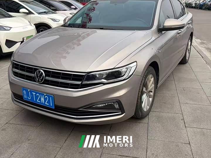 Volkswagen Bora 1.5L Automatic 30th Anniversary Edition - ავტომობილი ჩინეთიდან