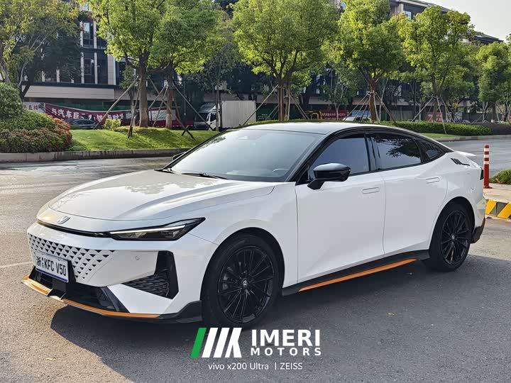Changan UNI-V 1.5T Premium Sport