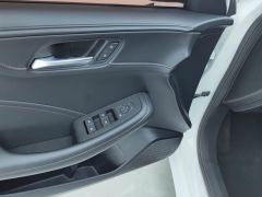Roewe MG i5 1.5L CVT Prestige - ფოტო 13