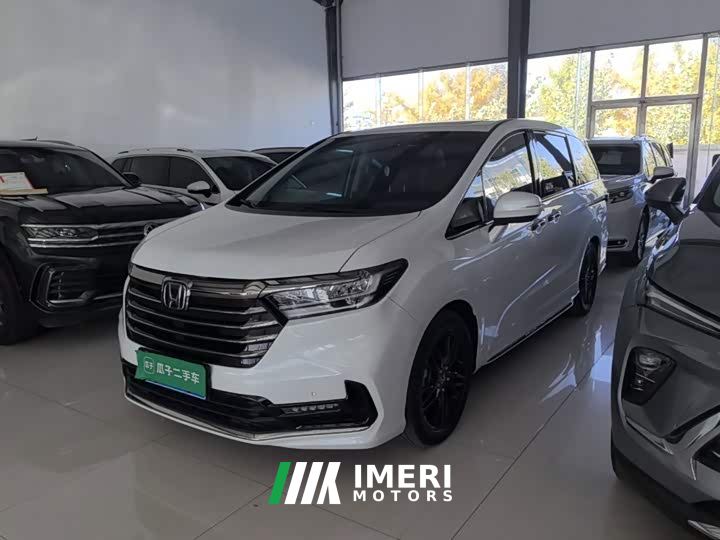 Honda Odyssey 2.0L e:HEV Sharp Radiance Edition