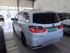 Honda Odyssey 2.0L e:HEV Sharp Radiance Edition - ფოტო 4