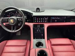 Porsche Taycan - photo 10