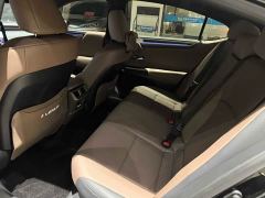 Lexus ES 300h Premium Edition - фото 7