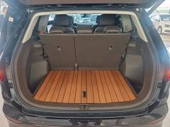 Volkswagen Viloran 380TSI Prestige - ფოტო 18