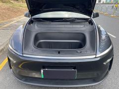 Tesla Model Y Rear-Wheel Drive - ფოტო 17