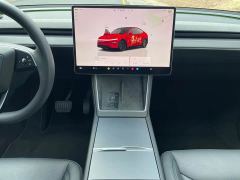 Tesla Model Y Rear-Wheel Drive - ფოტო 9