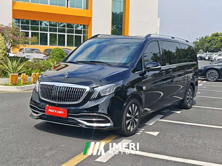 Mercedes-Benz Vito 2.0T Business Edition 9-Seater