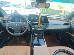 Lexus ES 200 Luxury - ფოტო 9
