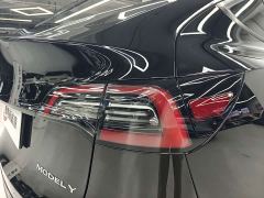 Tesla Model Y Rear-Wheel Drive - ფოტო 14