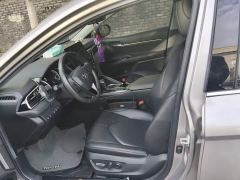 Toyota Camry 2.0G Luxury - ფოტო 16