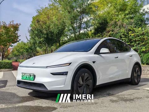2026 Tesla Model Y Rear-Wheel Drive