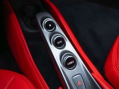Ferrari F8 Tributo 3.9T V8 - ფოტო 20