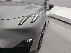 Lynk & Co 20 Z20 530km Rear Drive Max Yao Red Edition - ფოტო 4