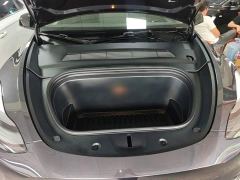 Tesla Model Y Rear-Wheel Drive - ფოტო 19