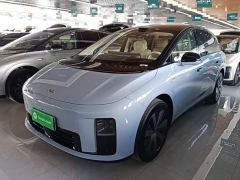 Li Auto i8 Standard Edition - фото 1