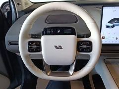 Li Auto i8 Standard Edition - фото 10