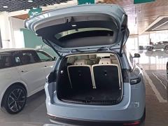 Li Auto i8 Standard Edition - фото 18