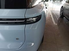 Li Auto i8 Standard Edition - фото 7