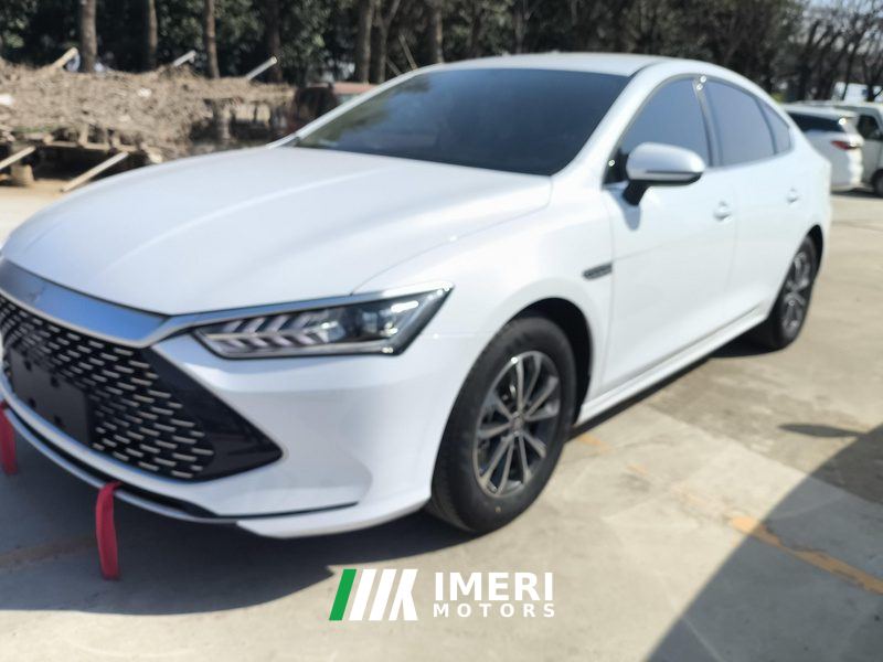 BYD Qin PLUS DM-i Honor Edition 1.5L 55km Leading Edition